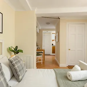 Apartment Cosy Dean Village, Edinburgh